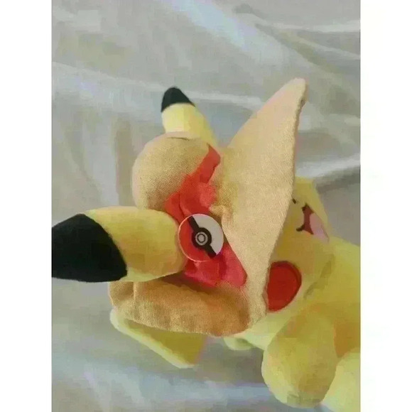 Pokemon Center Pikachu Plush, Summer Hat Edition (2022) 8' - Picture 4 of 5
